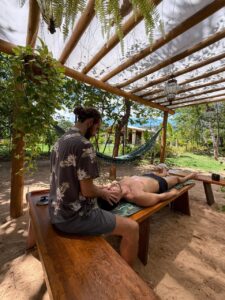 Massagem Abhyanga